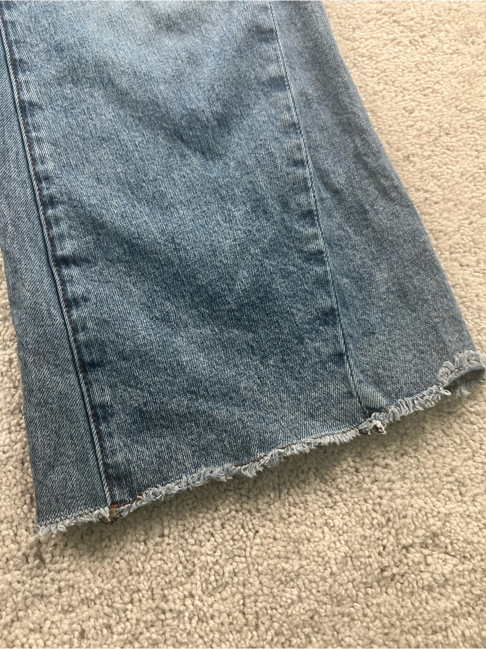 Kut from the Kloth Wide Leg Jeans in Medium Blue Wash - Picture 2 of 6